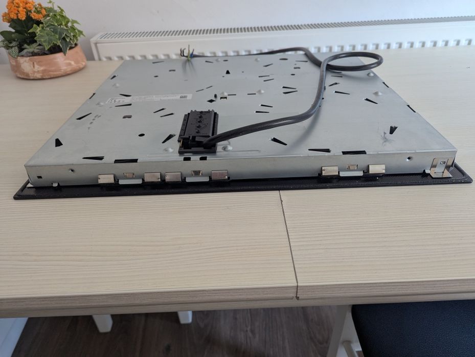 Plită vitroceramică incorporabilă Electrolux.