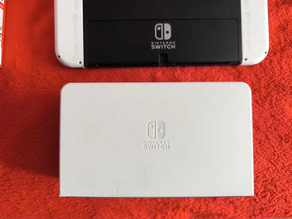 CA NOU! Nintendo Switch OLED + FC 24 CADOU