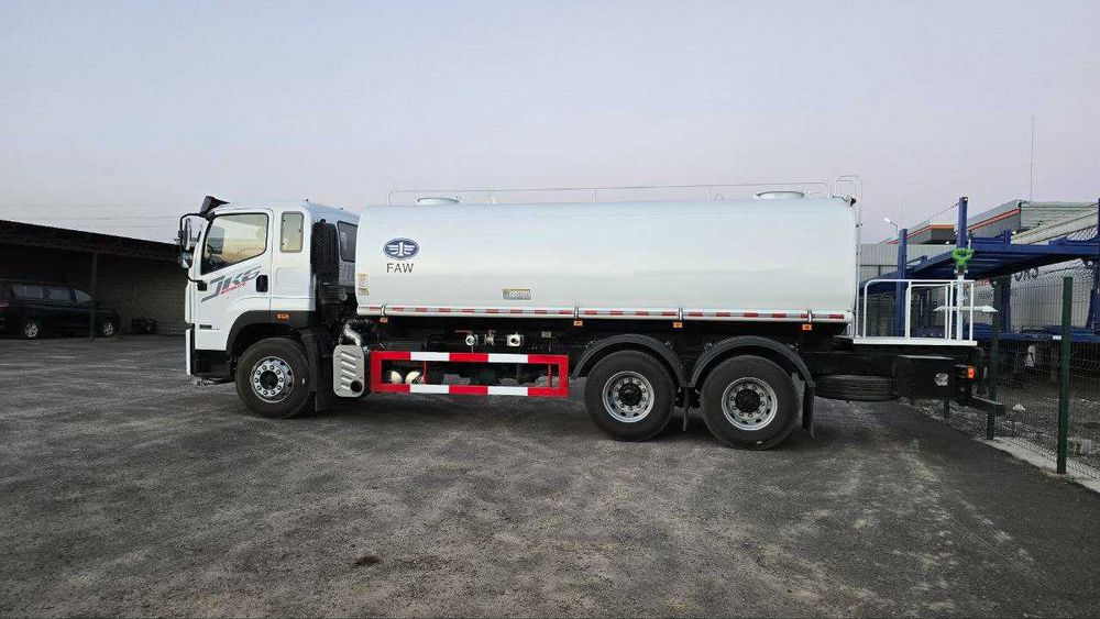 Водовоз 20 куб Сотувда Тайор Наличе кредит Лизинг килса болади арзон