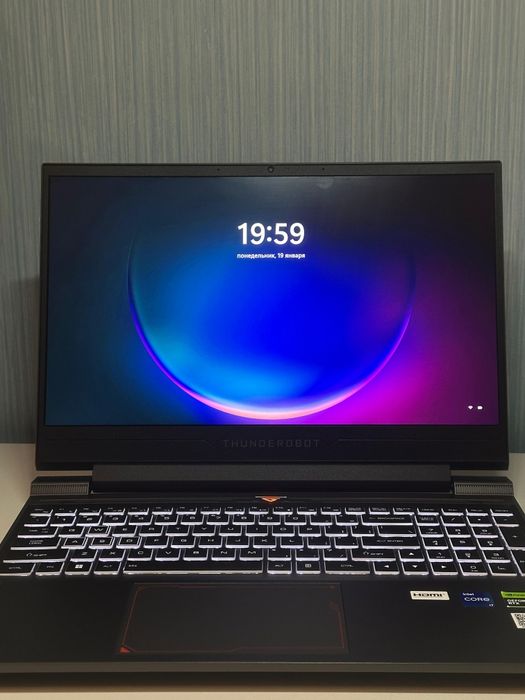 Ноутбук thunderobot