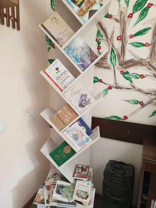 Uy va ofis uchun Kitob Javonlar