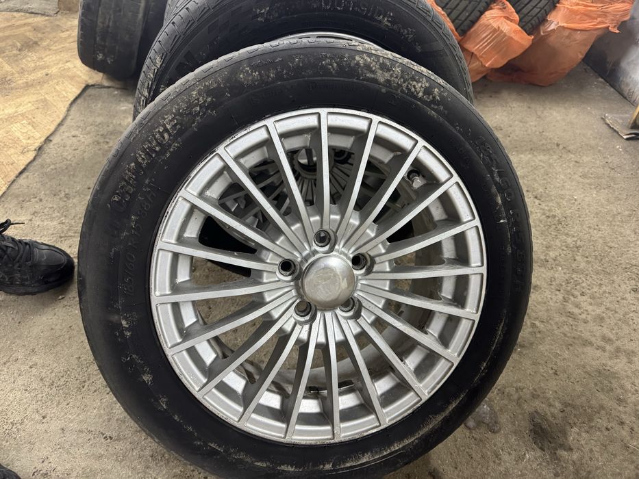 Продам резину в дисками