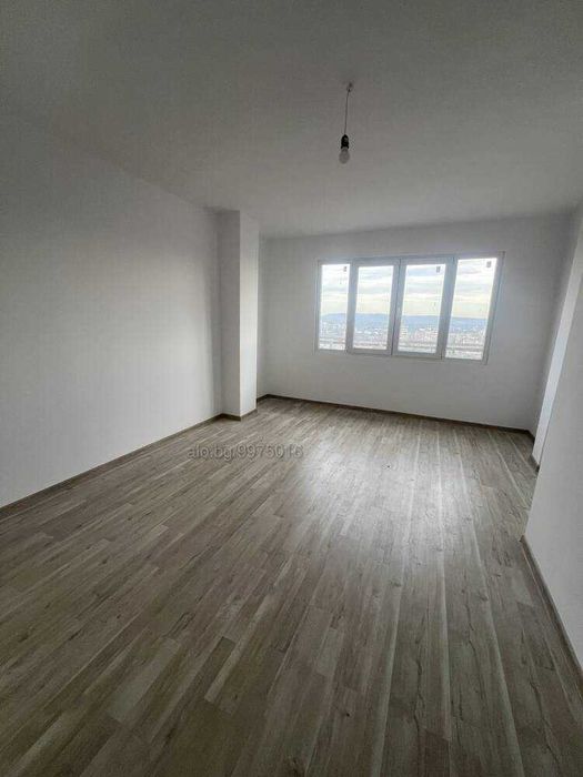 Продава се Тристаен апартамент в Шумен, Център - 65 кв.м за 1805 €/кв.м - Снимка #5