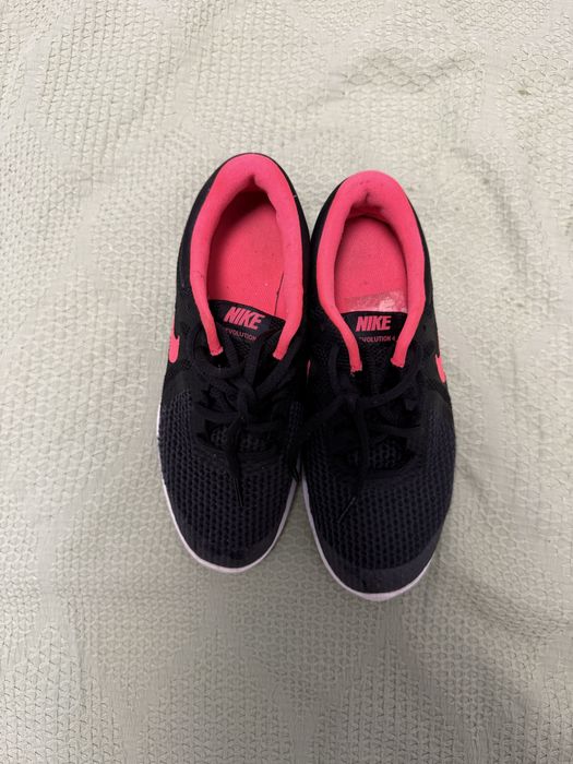 Papuci Nike Alergat (Nike Revolution 4)