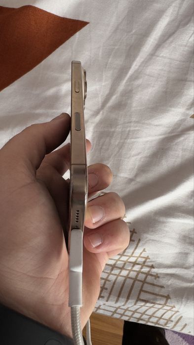 Iphone 16 pro 128gb pentru piese sau reparatie