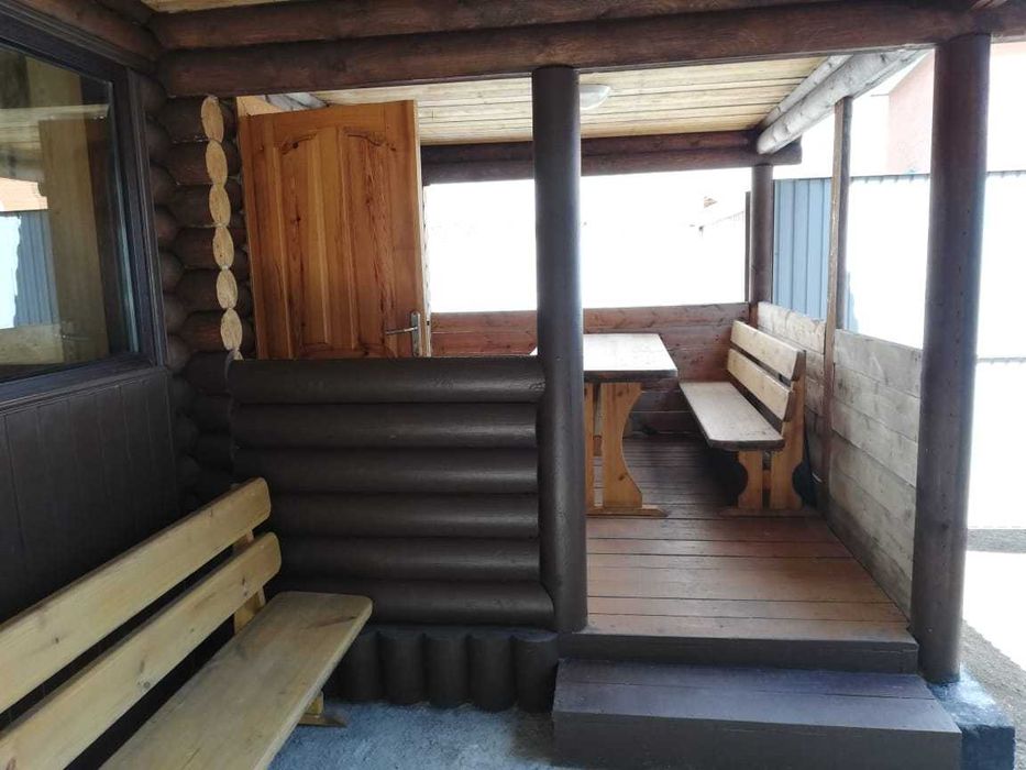 Домик сруб в лесу в Боровом