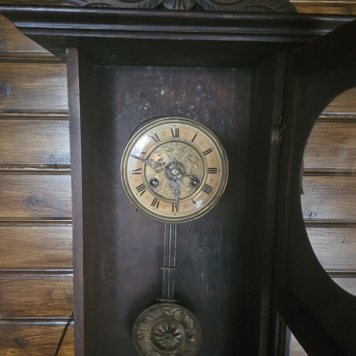 Ceas mecanic cu pendul antic