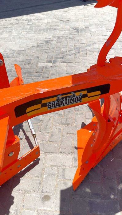 Плуг оборотный 3-х корпусный (2+1)