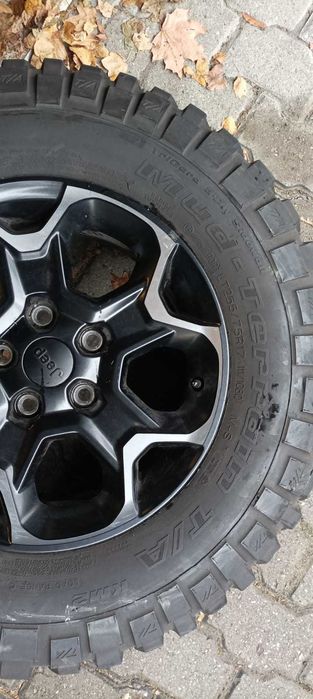 Продавам Джанти и гуми