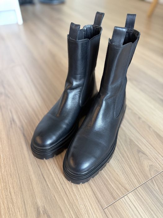 Кожаные ботинки Zara