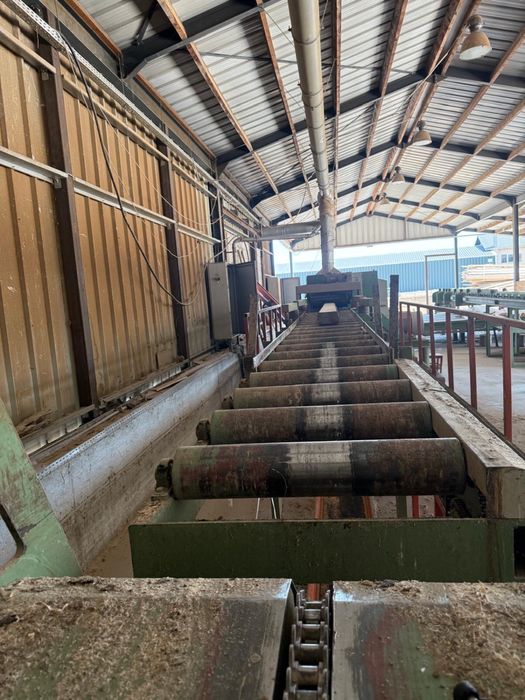 Linie debitare lemn subtire completa capacitate 150-200 mc