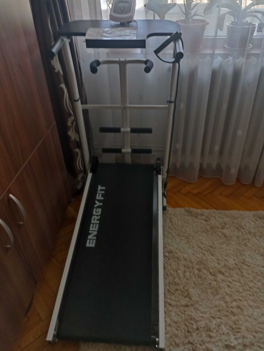 Vând bandă de mers magnetică la jumătate de preț