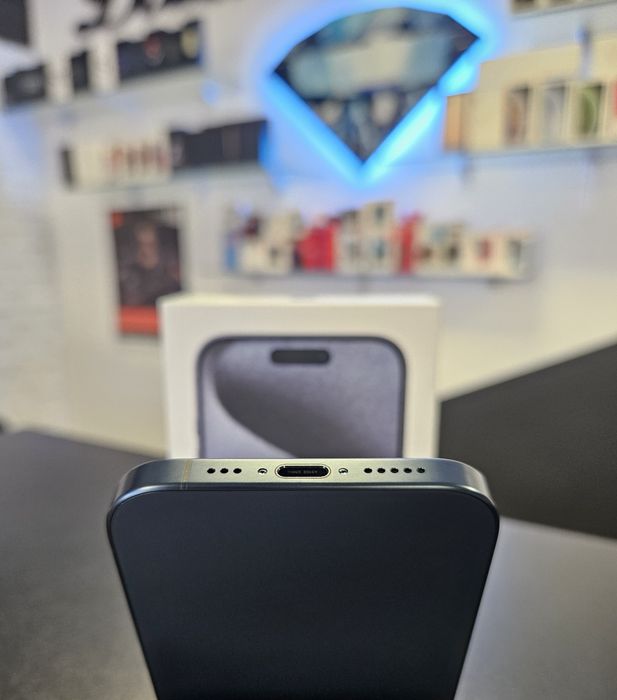 Iphone 15 Pro / Blue / 128 GB / DeluxGSM