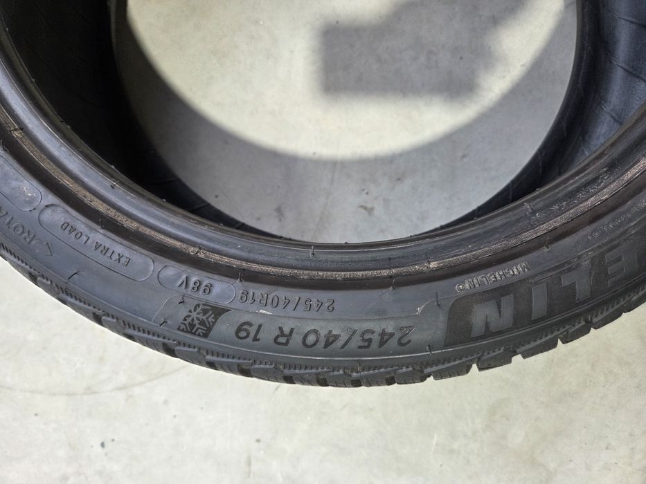 Set 2 Anvelope Noi Iarna Demo 245/40/19 dot 2024