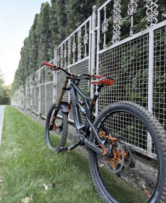 Продавам Pivot Phoenix