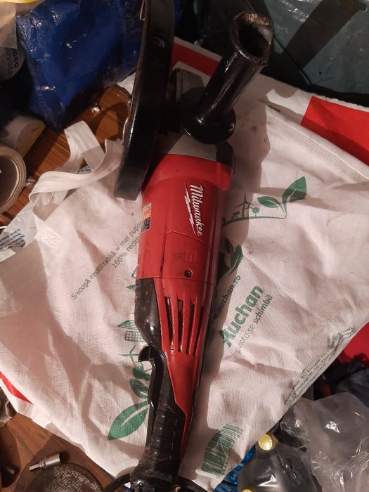 Milwaukee filet polizor 230