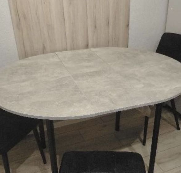 ПРОДАМ НОВЫЙ раздвижной стол Geometry Loftt.