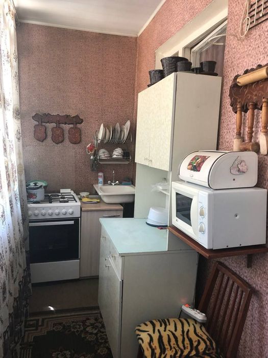 Аренда Юнусабад  8кв 1ком переделана в 2х ком