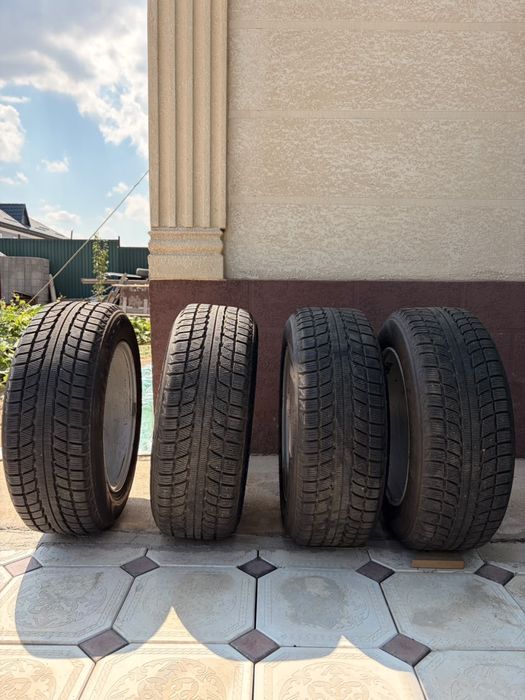 Продам шину с дисками