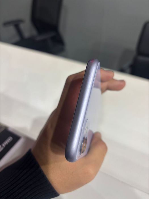 Продам iphone 11 128gb