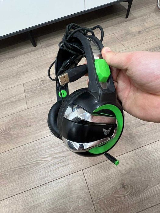продам игровые наушники