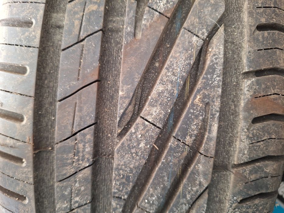 Caucicuri cu genti si capace