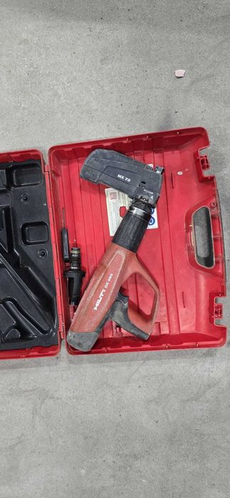 Vand Pistol Cuie Hilti DX460 + 820 cuie beton X-C 27 MX + 700 capse