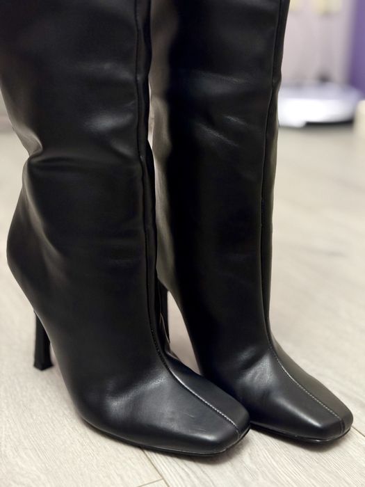 Модерни кожани ботуши