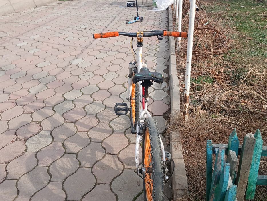 Велосипед.            .