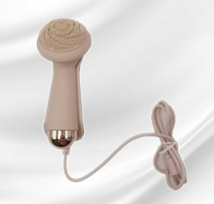 - 50% Намаление!!! Масажираща силиконова четка за дълбоко почист