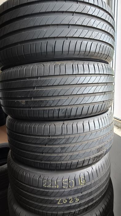 Set 4 anvelope vara Michelin 225 50 18, DOT.0823, pret/buc