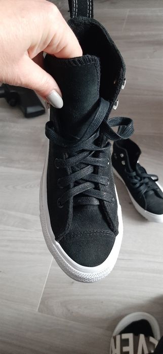 Vand converse marimea36 piele