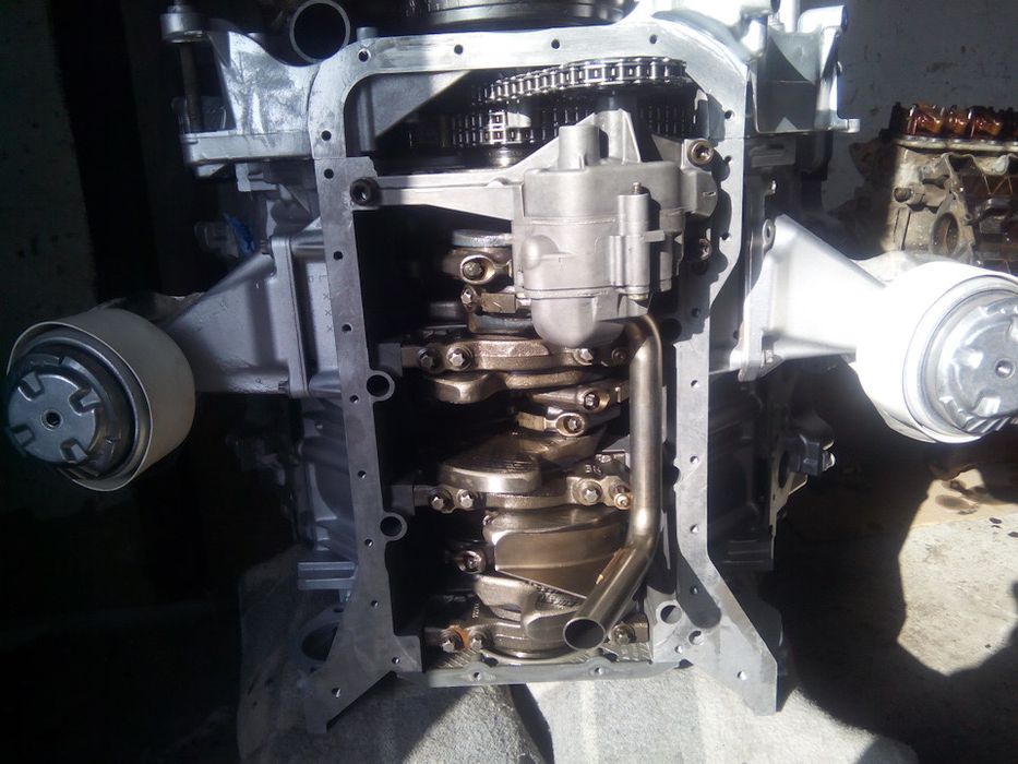 Запчасти по мотору м112