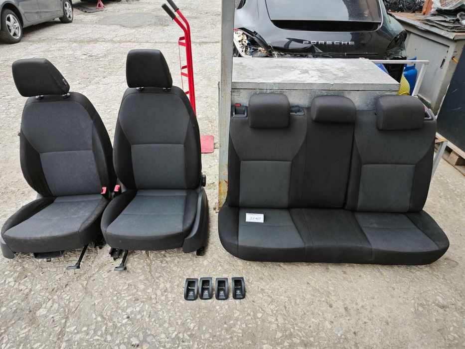 Плюшен салон Skoda Octaviq Шкода Октавия Седалки с подлакътник Н405