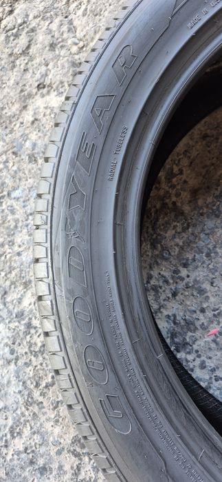 4 anvelope All Season Pirelli/Goodyear 285/45/22.Pretul este pe bucata
