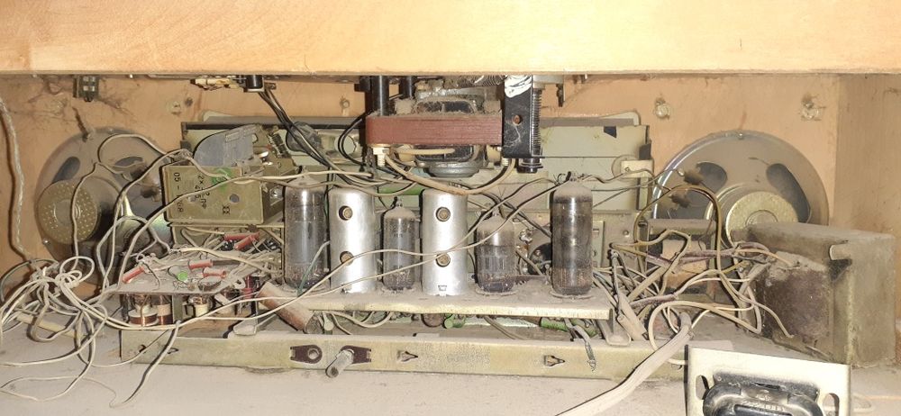 Магнитола ламповая рекорд 66