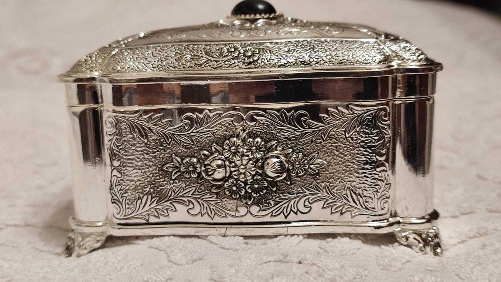 Мельхиор: шкатулки, подсвечники, разные, новое