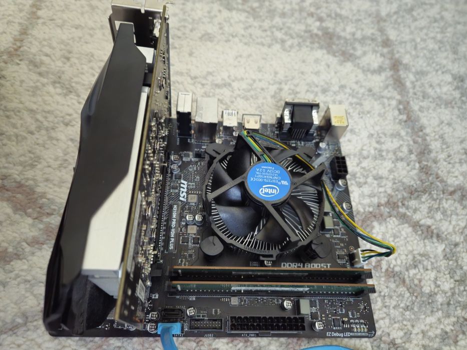 Kit gaming I5 8400, 16gb DDR4 dual channel, SSD Samsung 256, placa video 1050 GTX,