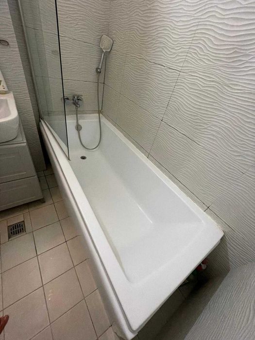 Gratis și urgent cada baie 170x69 și h 56+paravan sticla