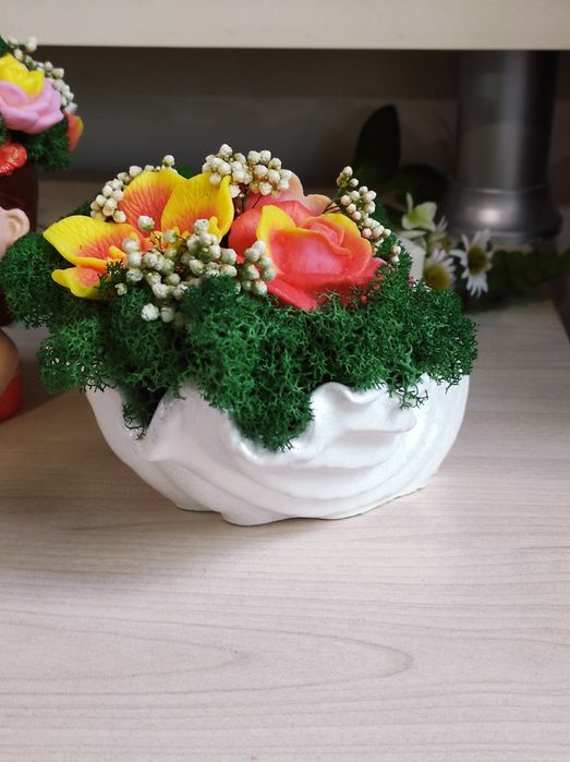 Ръчно изработена кашпа с глицеринови сапуни и скандинавски мъх