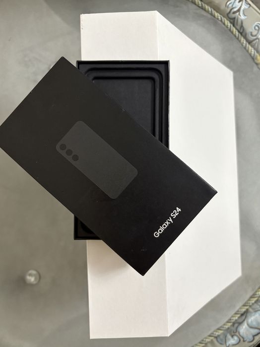 Samsung S24 (256GB)
