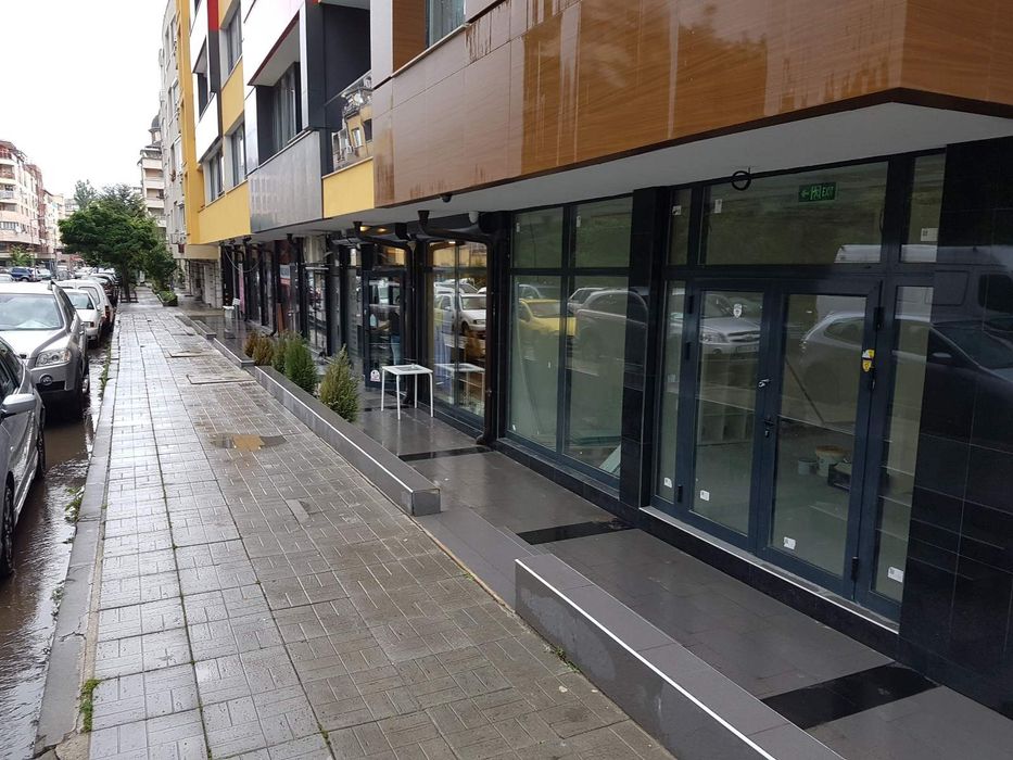 Дава се под наем Магазин в София, Красно село - 55 кв.м за 714 € - Снимка #1