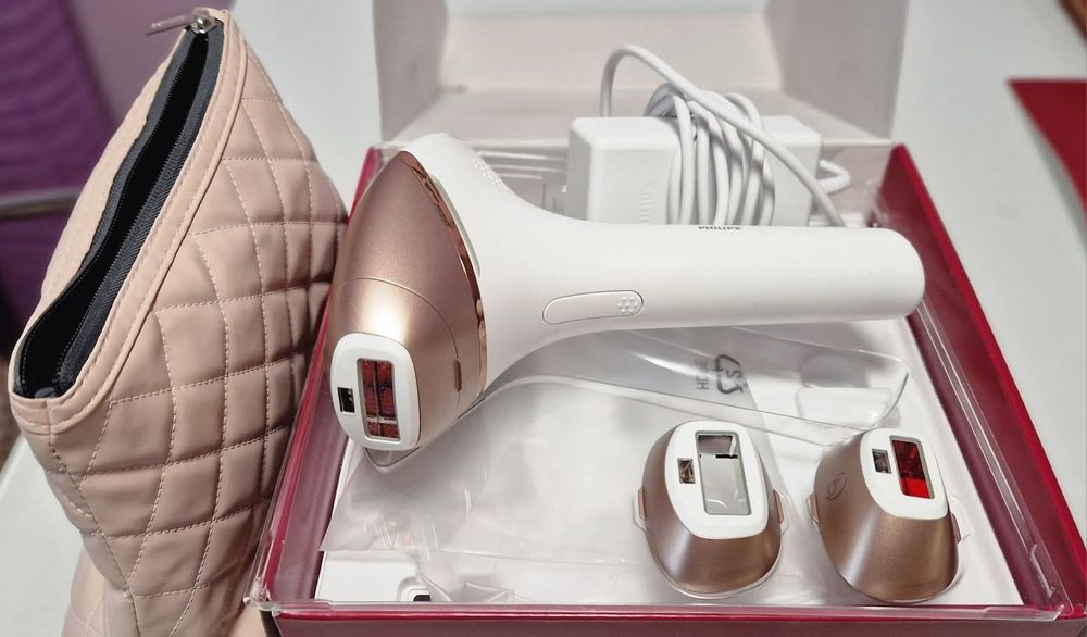 Фотоепилатор  Philips Lumea