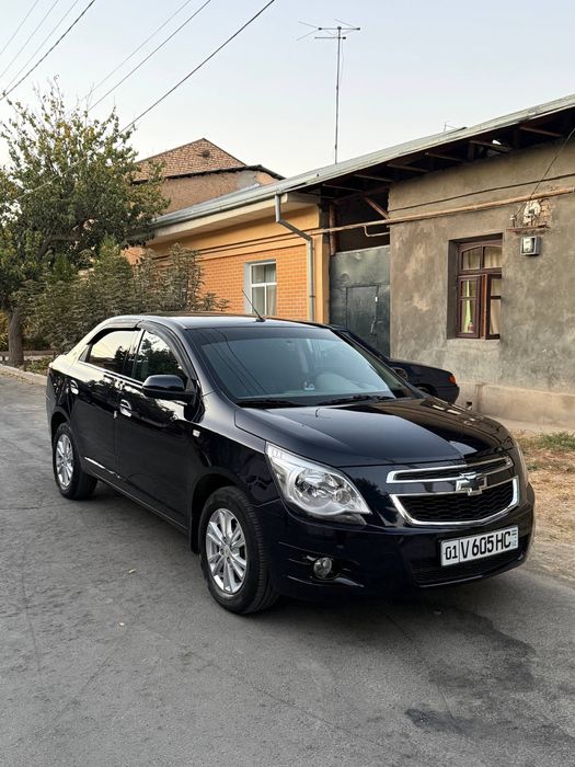 Продаю кобальт 2023 года выпуска срочно