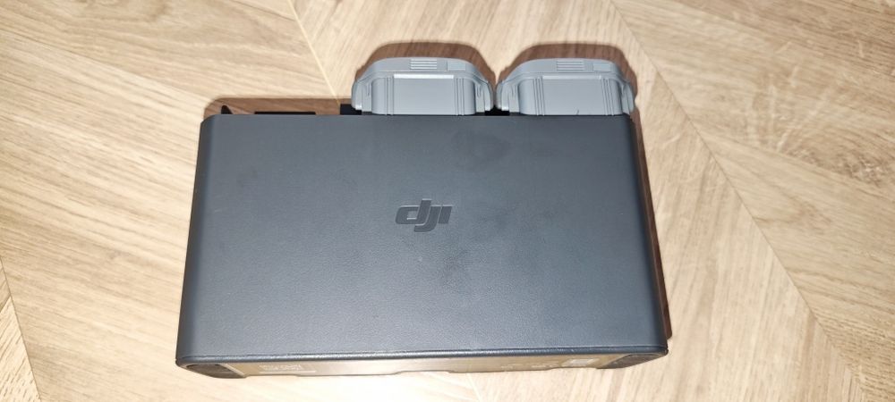 DJI Air 3/3s + 2 battery + HUB