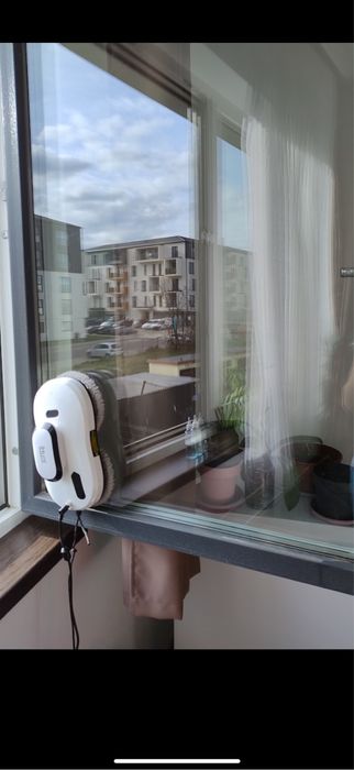 Robot curatare geamuri iHunt Window Robot 3