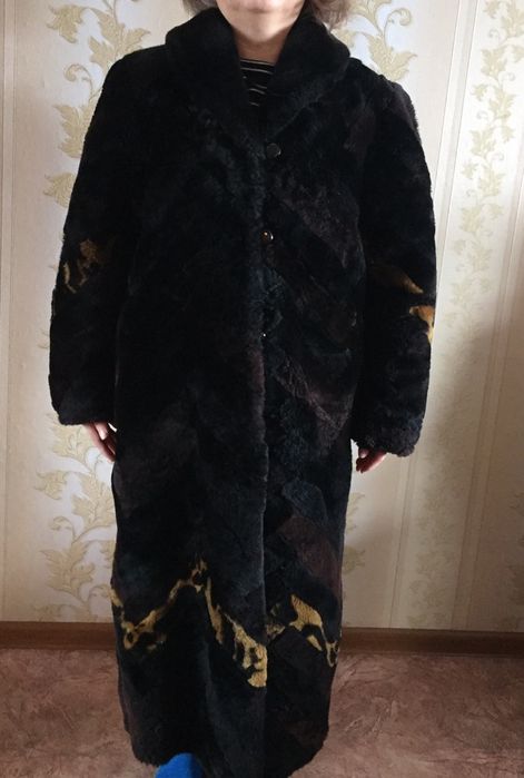 Шуба женская натуральная цигейка