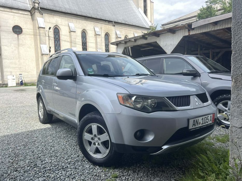 Se vinde Mitsubishi Outlander 4x4