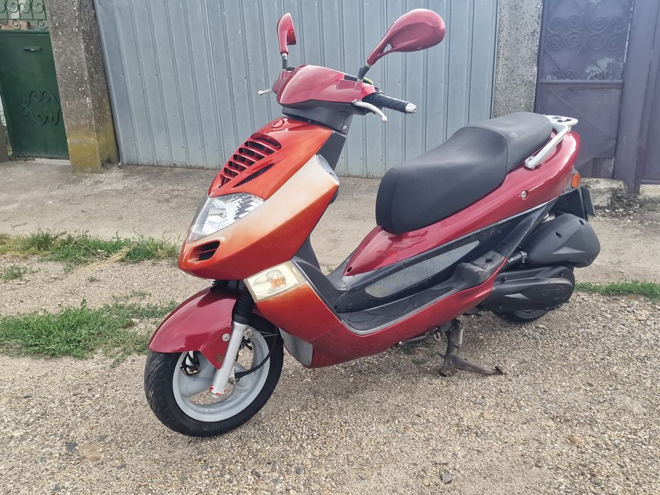 Scuter Kymco 250cc înmatriculat