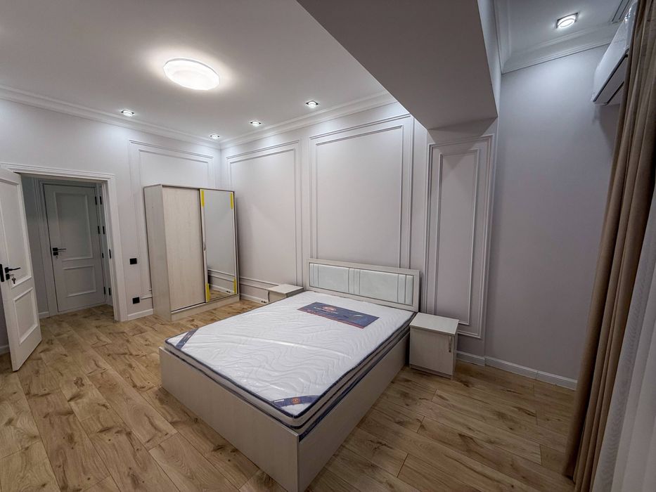 Yakkasaroy tumanida 2 xonali uy sotiladi.